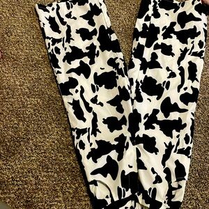 White black pants never worn